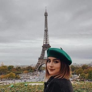 Meet your Posher, Caroline